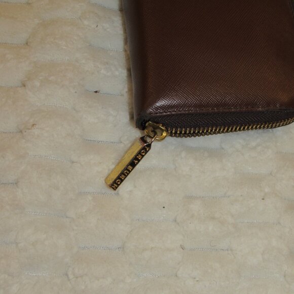 Tory Burch Robinson Small Logo Zip CONTINENTAL Wallet, Brown - Picture 9 of 12